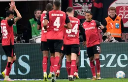 Bayer Leverkusen rút ngắn khoảng cách với Bayern Munich