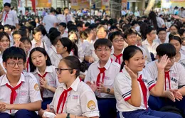 Thi vào lớp 10 ở TP Hồ Chí Minh, nhiều phụ huynh và học sinh muốn chọn trường gần nhà