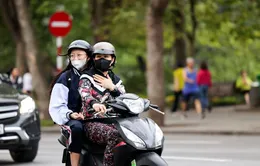 Không khí lạnh tràn về, Bắc Bộ và Trung Bộ mưa dông mạnh