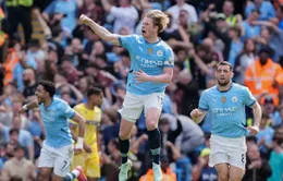 Vòng 32 Ngoại hạng Anh: Man City ngược dòng ngoạn mục