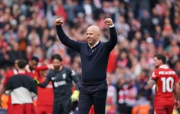 Thắng kịch tính West Ham, Liverpool tiến sát ngôi vương Premier League