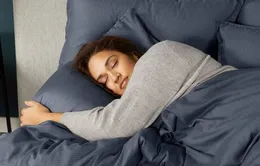 Cảnh báo ngủ không đúng giờ có hại hơn thiếu ngủ