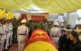 Người thân và đồng đội nghẹn ngào tiễn đưa Thiếu tá Nguyễn Đăng Khải về đất mẹ