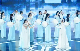 Chung khảo Hoa hậu Việt Nam 2024: 41 người đẹp khoe nhan sắc, đồng diễn áo dài