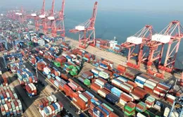 Trung Quốc tăng tốc chi tiêu tài khoá
