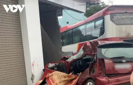 Xe khách mất lái đâm vào nhà dân, 1 người tử vong tại chỗ