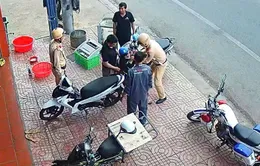 Kịp thời cứu giúp người phụ nữ bị nhồi máu cơ tim bên đường