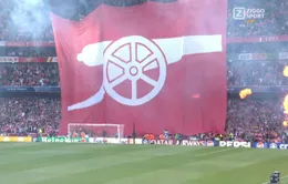Arsenal bị chế giễu vì tấm tifo gây thất vọng