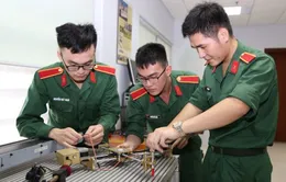 Ưu tiên phát triển nguồn nhân lực chất lượng cao cho tổ hợp công nghiệp quốc phòng