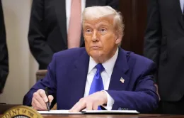 Ông Trump ký sắc lệnh yêu cầu giảm giá thuốc trong 30 ngày