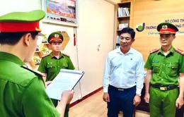 Khởi tố, bắt giam Hiệu trưởng Trường Cao đẳng Công Thương miền Trung