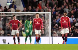 Cucurella tỏa sáng, Chelsea đánh bại Man Utd