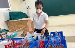 Viên chức thiết bị, thí nghiệm trường học mong mỏi nhận truy lĩnh phụ cấp độc hại