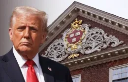 Chính quyền Trump tiếp tục mạnh tay “trấn áp” Đại học Harvard
