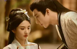 Cặp đôi 'Khom lưng' gây sốt