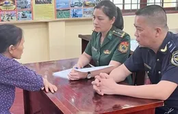 Bắt giữ nhóm đối tượng vận chuyển trái phép số lượng lớn ngoại tệ qua biên giới