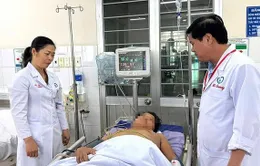 Mâu thuẫn khi nhậu, dùng súng bắn bạn trọng thương rồi bỏ trốn