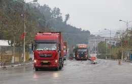 Kéo dài thời gian thông quan tại cửa khẩu Lạng Sơn