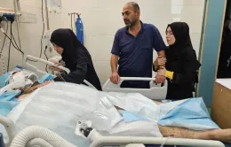 Nữ bác sĩ mất 9 người con trong cuộc không kích ở Dải Gaza