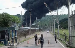 Hỏa hoạn làm tê liệt hoạt động tại nhà máy lọc dầu lớn nhất Ecuador