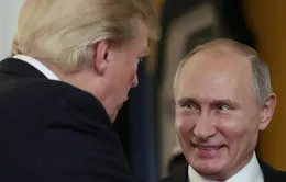 Ông Trump nói ông Putin “điên rồ”, Điện Kremlin phản ứng