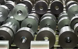 Giá thép tại Trung Quốc chạm đáy 8 năm