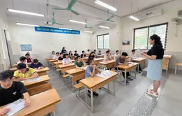 9h hôm nay (6/6), thí sinh Hà Nội làm thủ tục dự thi vào lớp 10