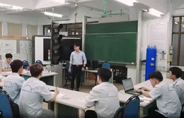 Nhà vô địch Robocon trở về giảng đường để truyền lửa đam mê kỹ thuật