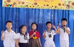 Lớp học bên bờ sóng