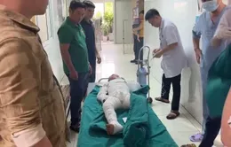 Thanh Hóa: Bé 6 tuổi bỏng nặng, sống với bố nghèo và bà nội già