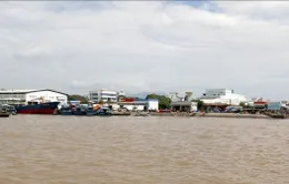 Một người mất tích khi tắm biển trong mưa dông ở Phan Thiết