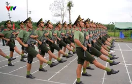 Khối sĩ quan Gìn giữ hòa bình LHQ "vượt nắng thắng mưa" chờ ngày duyệt binh Quốc khánh
