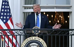 Tổng thống Trump ký sắc lệnh cấm nhập cảnh từ 12 quốc gia