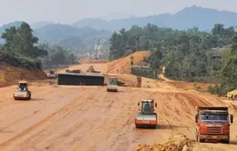 Đẩy nhanh tiến độ 4 dự án giao thông trọng điểm để đạt mục tiêu 3.000 km đường bộ cao tốc