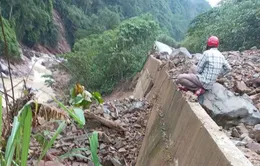 Mưa lớn tiếp tục gây sạt lở nghiêm trọng tại miền núi Nghệ An