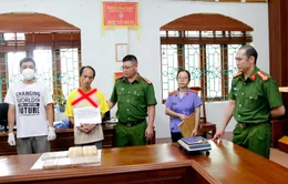 Mang 8 bánh heroin đi tiêu thụ, nam thanh niên bị bắt quả tang