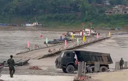 Phú Thọ: Cắt khẩn cấp cầu phao Phong Châu đảm bảo an toàn cho người dân