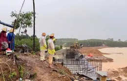 Bão số 1: CSGT Quảng Bình đảm bảo an toàn giao thông theo phương châm "4 tại chỗ"