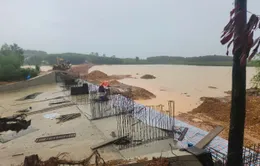 Quảng Bình: Chủ động phá một đoạn đê quai thi công cống lấy nước đập Dạ Lam