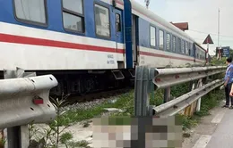 Người phụ nữ bị tàu hỏa tông tử vong khi băng qua đường ray