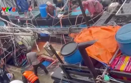 Bộ đội Biên phòng thành phố Huế kịp thời cứu hộ tàu cá bị chìm
