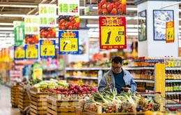 Trung Quốc: Doanh số bán lẻ bất ngờ khởi sắc