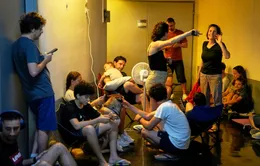 Xung đột với Iran leo thang, Israel cảnh báo khẩn tới công dân
