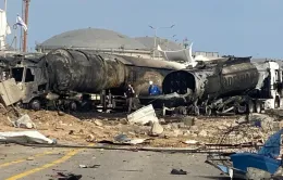 Iran không kích nhà máy lọc dầu lớn nhất Israel, 3 người thiệt mạng