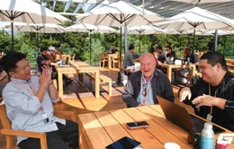"AI không giúp được, Google cũng bó tay": Cựu đồng sáng lập VNG kể lại hành trình làm app cho Apple Vision Pro