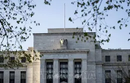 Fed tiếp tục giữ nguyên lãi suất