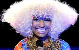 Nicki Minaj lăng xê  thời trang tóc kinh dị