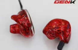 Cận cảnh tai nghe giá 32 triệu đồng 