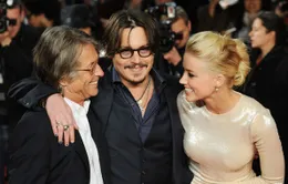 Tình mới của Johnny Depp tự hào là người lưỡng tính