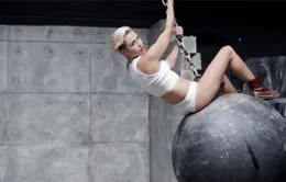 Miley Cyrus bị ám ảnh bởi Britney Spears